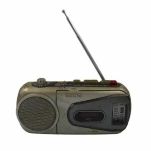 راديو قديم من ايوا موديل p-300