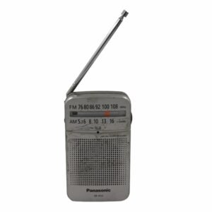 راديو محمول قديم من باناسونيك لون فضي