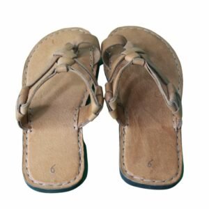 نعال  قديمة من الجلد لون بني