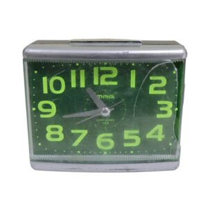 BROKEN TABLE TOP ALARAM CLOCK