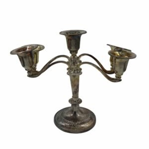 شمعدان نحاسي قديم