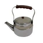 غلاية معدنية صغيرة