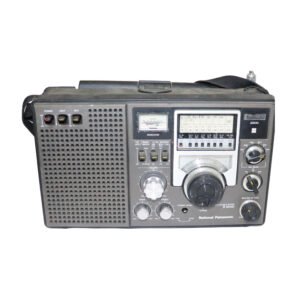 راديو من ناشونال باناسونيك قديم