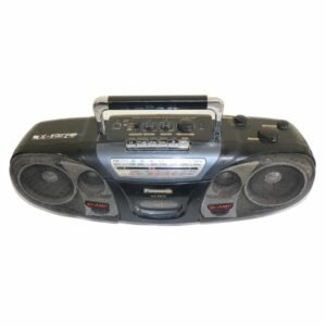 نظام ومكبرات صوت من بانا سونيك مع الامبليفاير