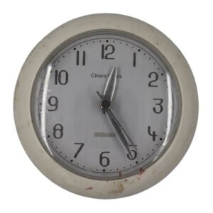 ساعة حائط  صغيرة من تشارا كبس قديمة لون ابيض
