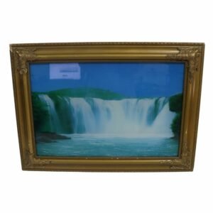 لوحة كهربائية بصورة متحركة مع برواز قديم