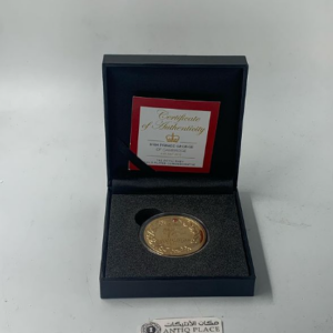 ميدالية تذكارية لولادة الامير جورج ٢٠١٣ مذهبة مع العلبة الاصلية، عير مستخدمة مع الشهادة