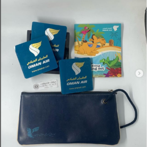 أغراض قديمة من هدايا الطيران العماني
