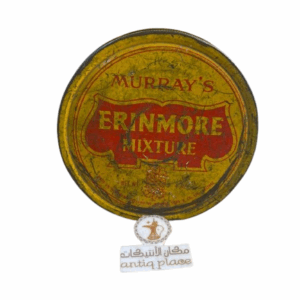 علبة معدنية قديمة جدا مخزنة بحالة جيدة جدا تستخدم سابقا لحفظ التبغ صناعة (ايرلندا الشمالية)