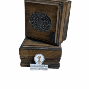 بوكسين خشبيين مخزنين بحالة ممتازة مناسب للساعات والاكسسوارات والديكور بارتفاع 10 سم