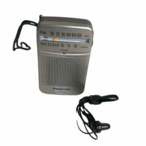 راديو من باناسونيك صناعة حديثة على شكل قديم مخزن غير مستخدم ابدا شغال % 100 صناعة (اندونيسيا)